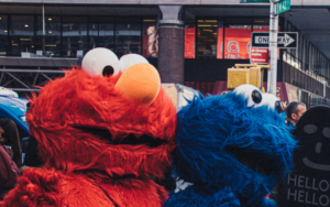 Elmo's Got The Moves